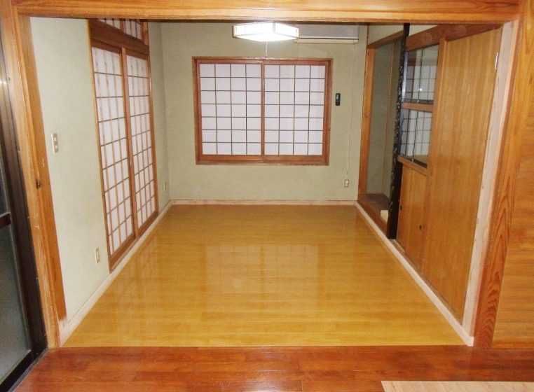 床貼替工事(畳→フローリング)　≪リフォームはホカマホーム≫