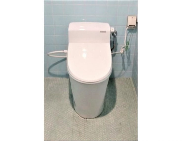 トイレ取替工事　金武町　Ｔ様邸　≪リフォームはホカマホーム≫