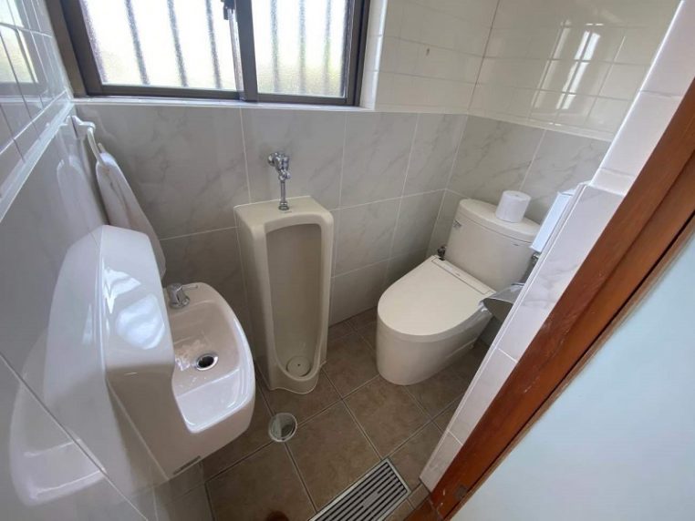 トイレ改修工事　沖縄県うるま市　R様邸