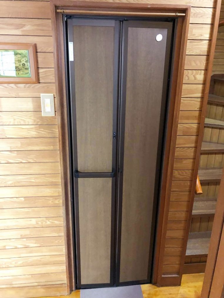 【トイレドア】沖縄県北谷町　Q様邸