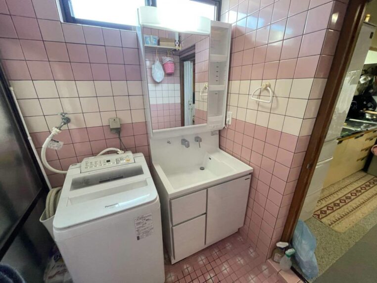 【洗面化粧台取替工事】沖縄県北中城村　Ｍ様邸