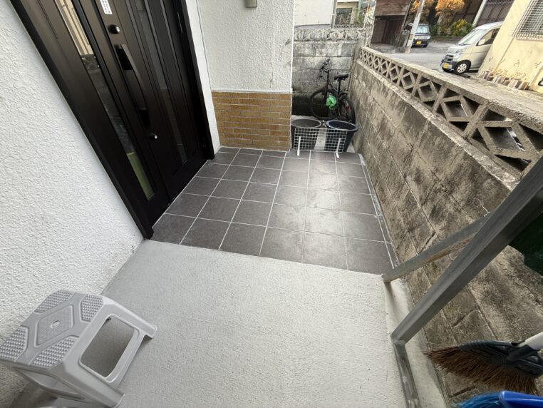 【玄関ポーチバリアフリー工事】沖縄県那覇市　T様邸